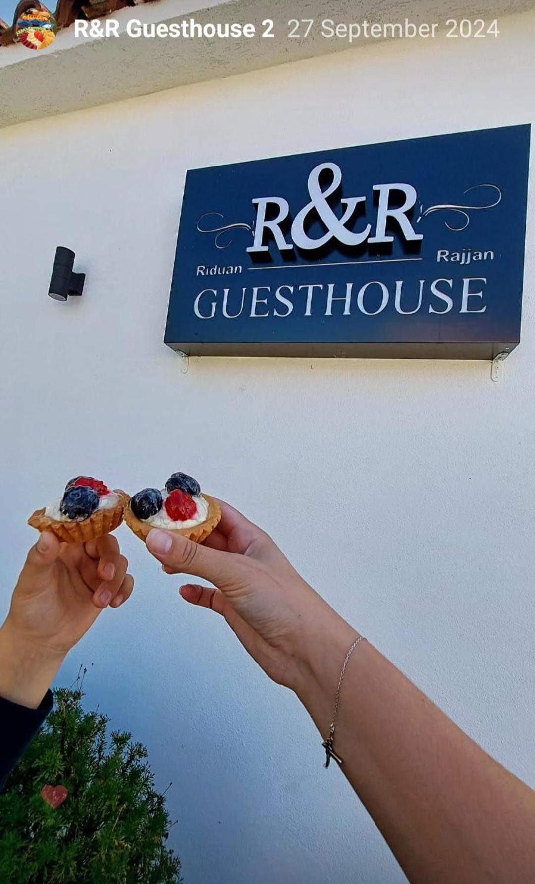 R&R Gesthouse Hotel Shiroka Bagian luar foto
